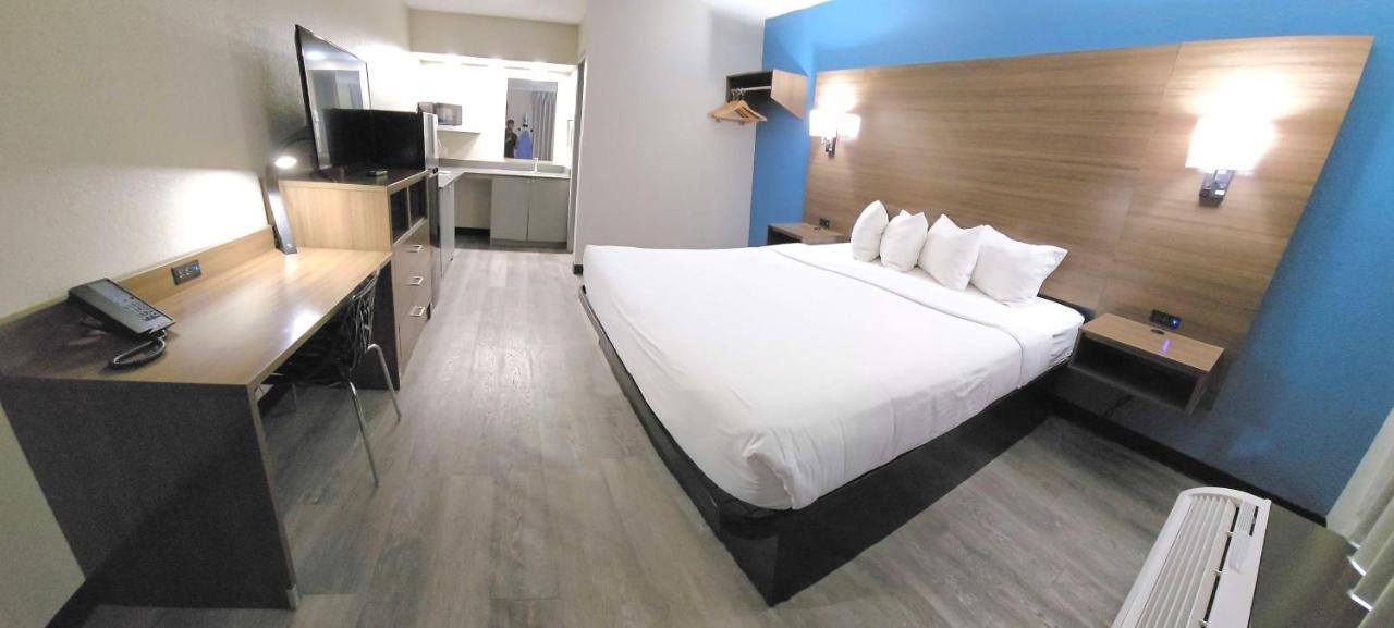 Surestay Studio By Best Western Виктория Екстериор снимка