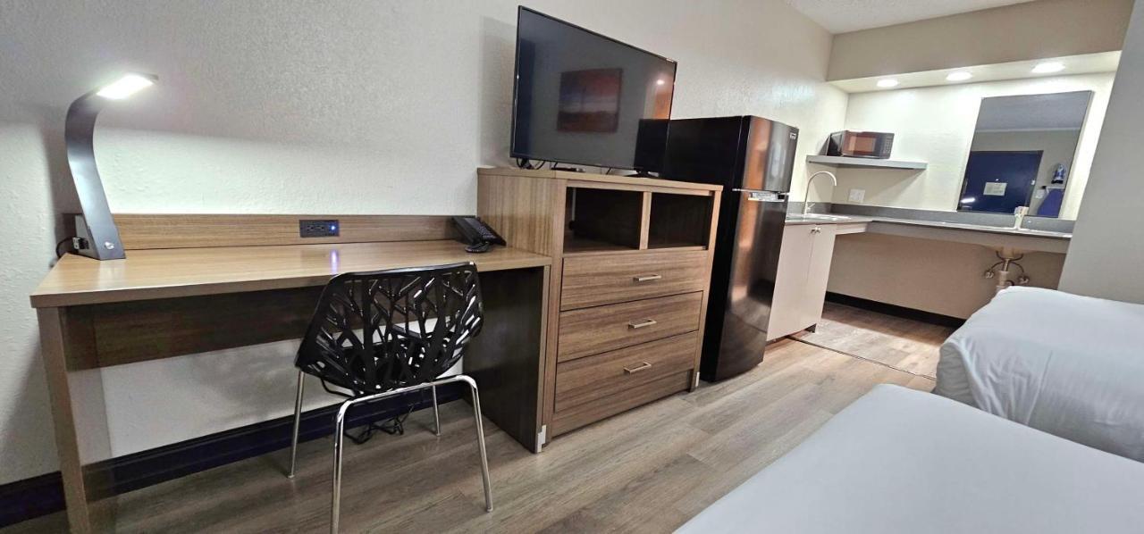 Surestay Studio By Best Western Виктория Екстериор снимка